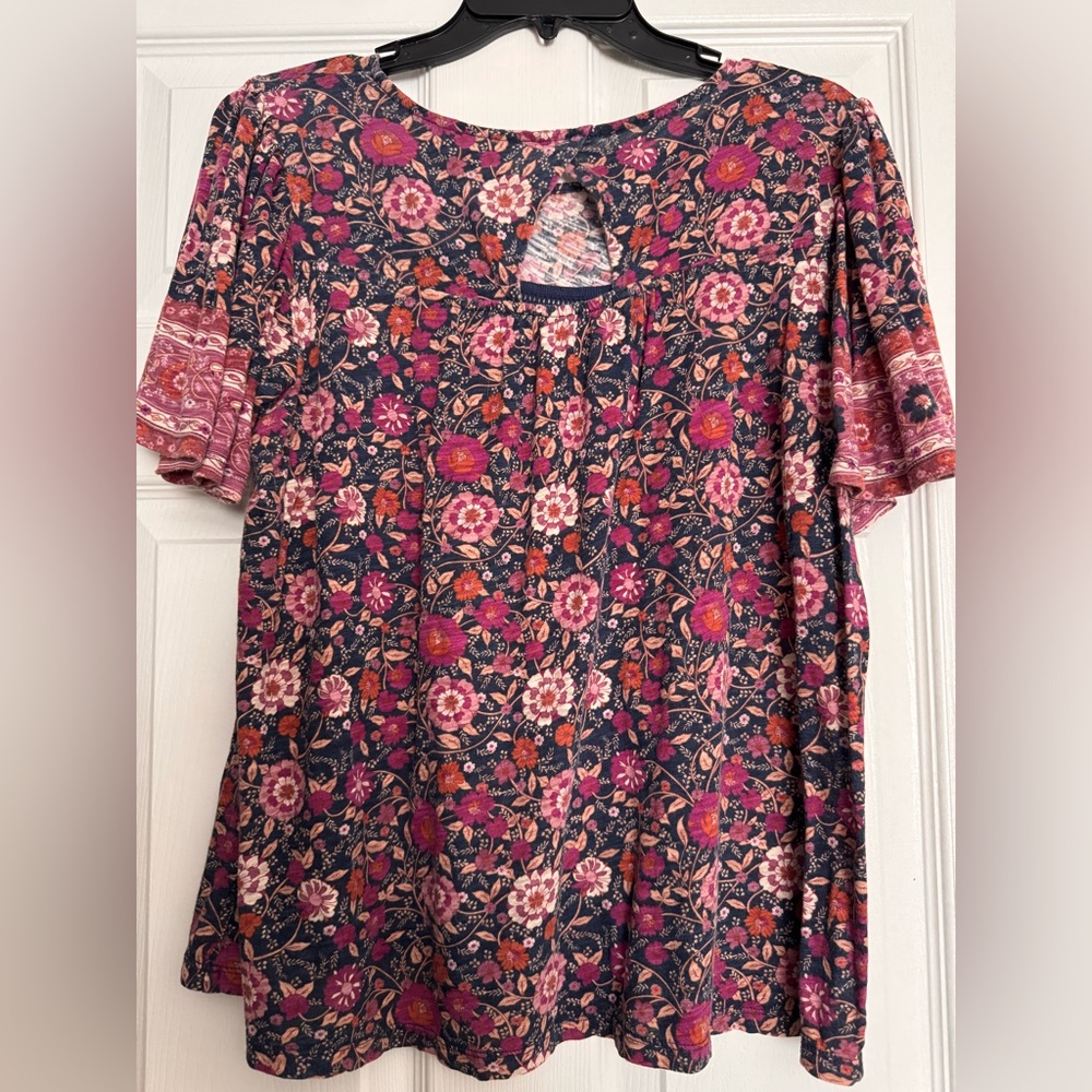 Lucky Brand Pink Floral Women’s Top - Picture 2 of 4